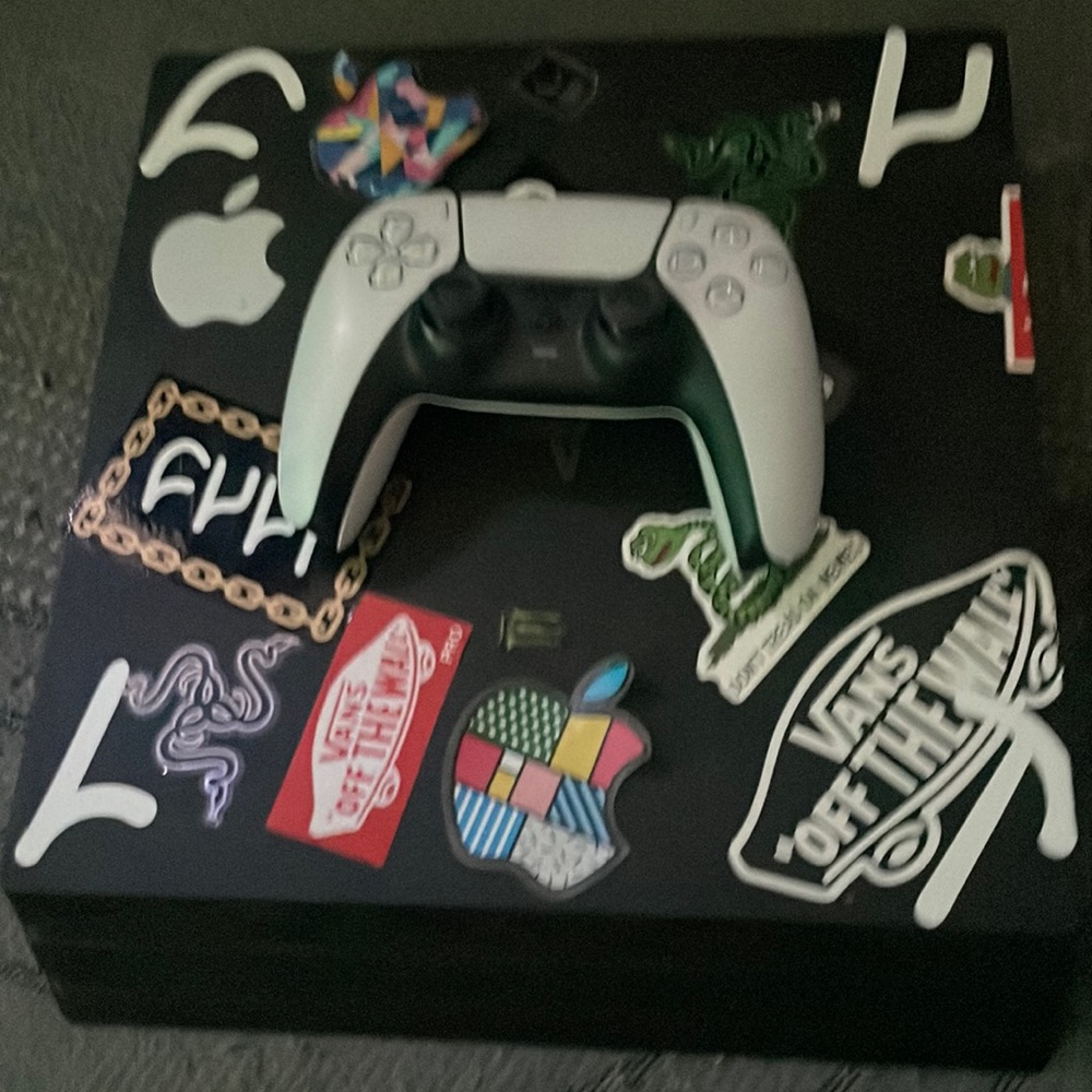Ps4 pro with ps5 controller used